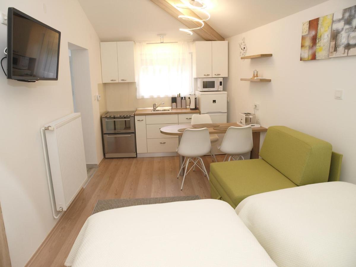 Cozy Studio Apartment Tian In Zagreb Exteriör bild