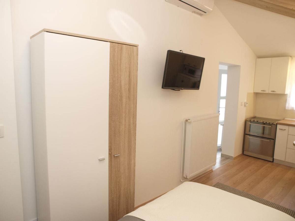 Cozy Studio Apartment Tian In Zagreb Exteriör bild