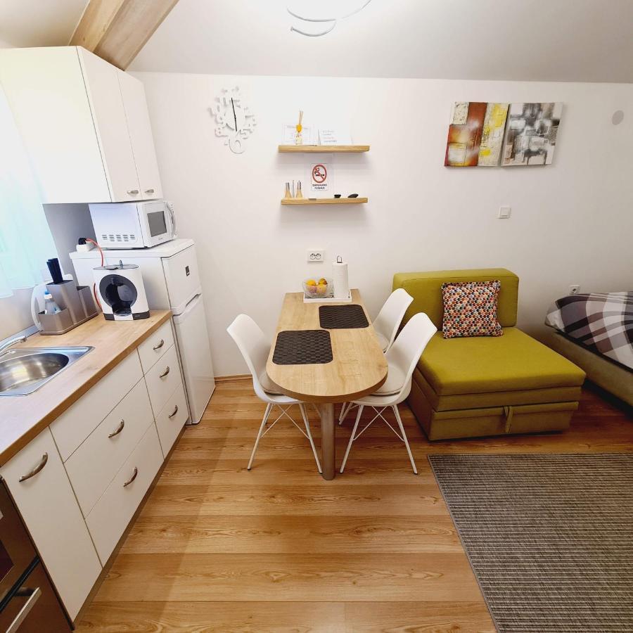 Cozy Studio Apartment Tian In Zagreb Exteriör bild